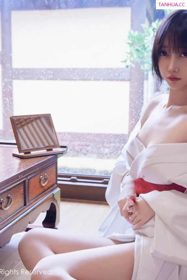 玥儿玥  [XiuRen]高清写真图 2023.11.03 No.7610 玥儿玥er 济州岛旅拍第11张图片